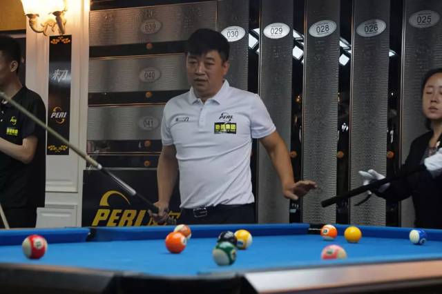 球训练的公 球训练的公