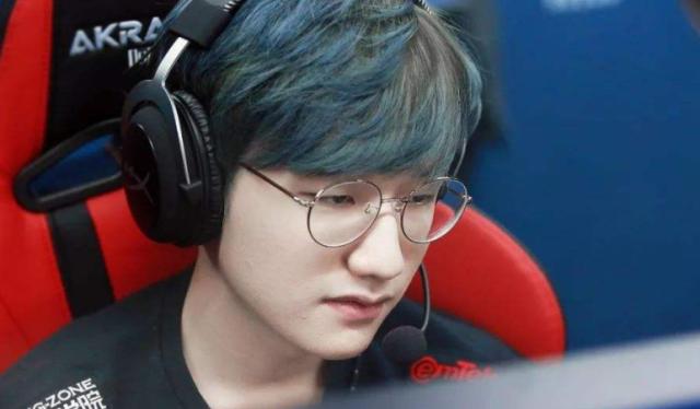 当一记看似 当一记看似